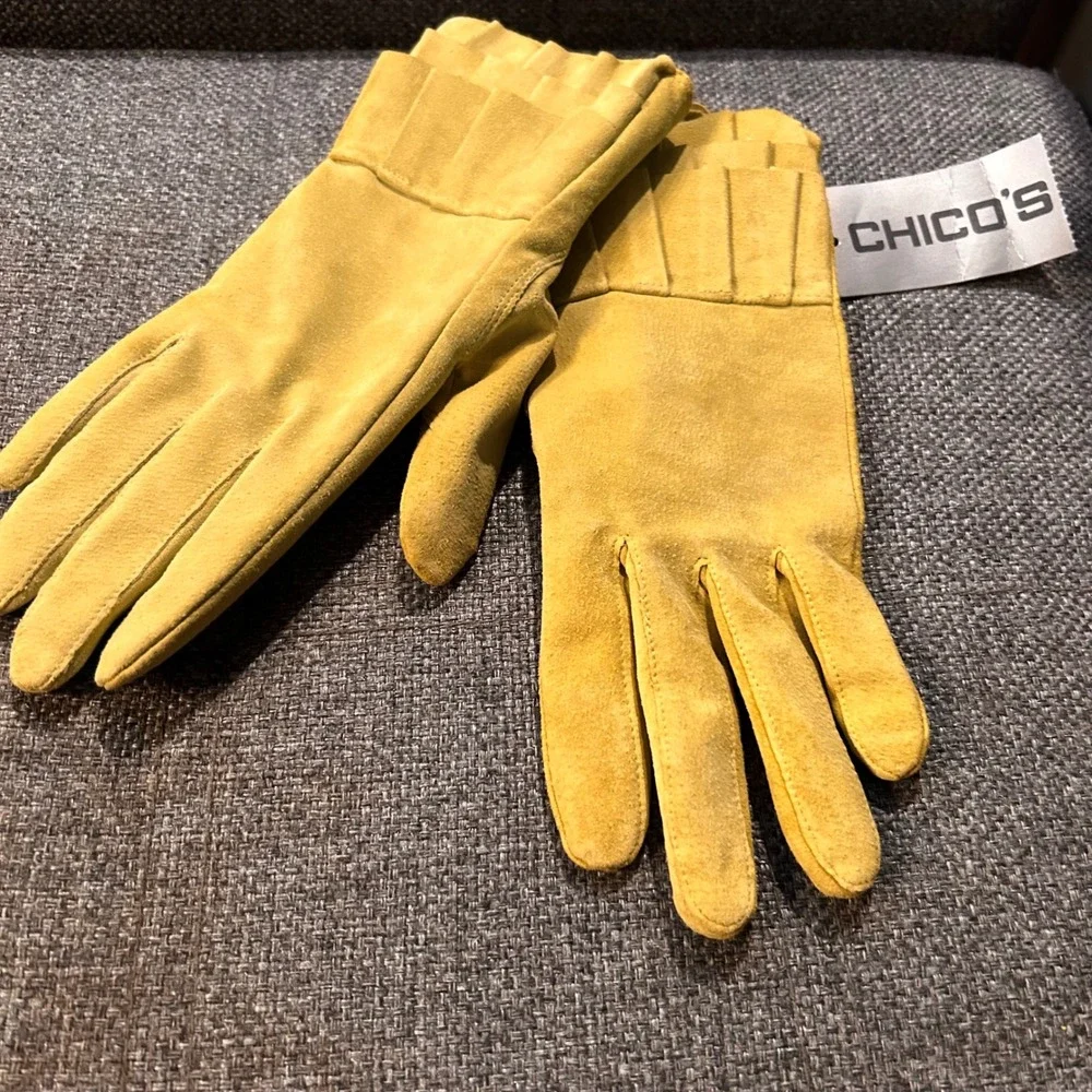 NWT‎ Chicos Old Money Womens Suede Leather Gloves Green Size Small Artsy Boho
